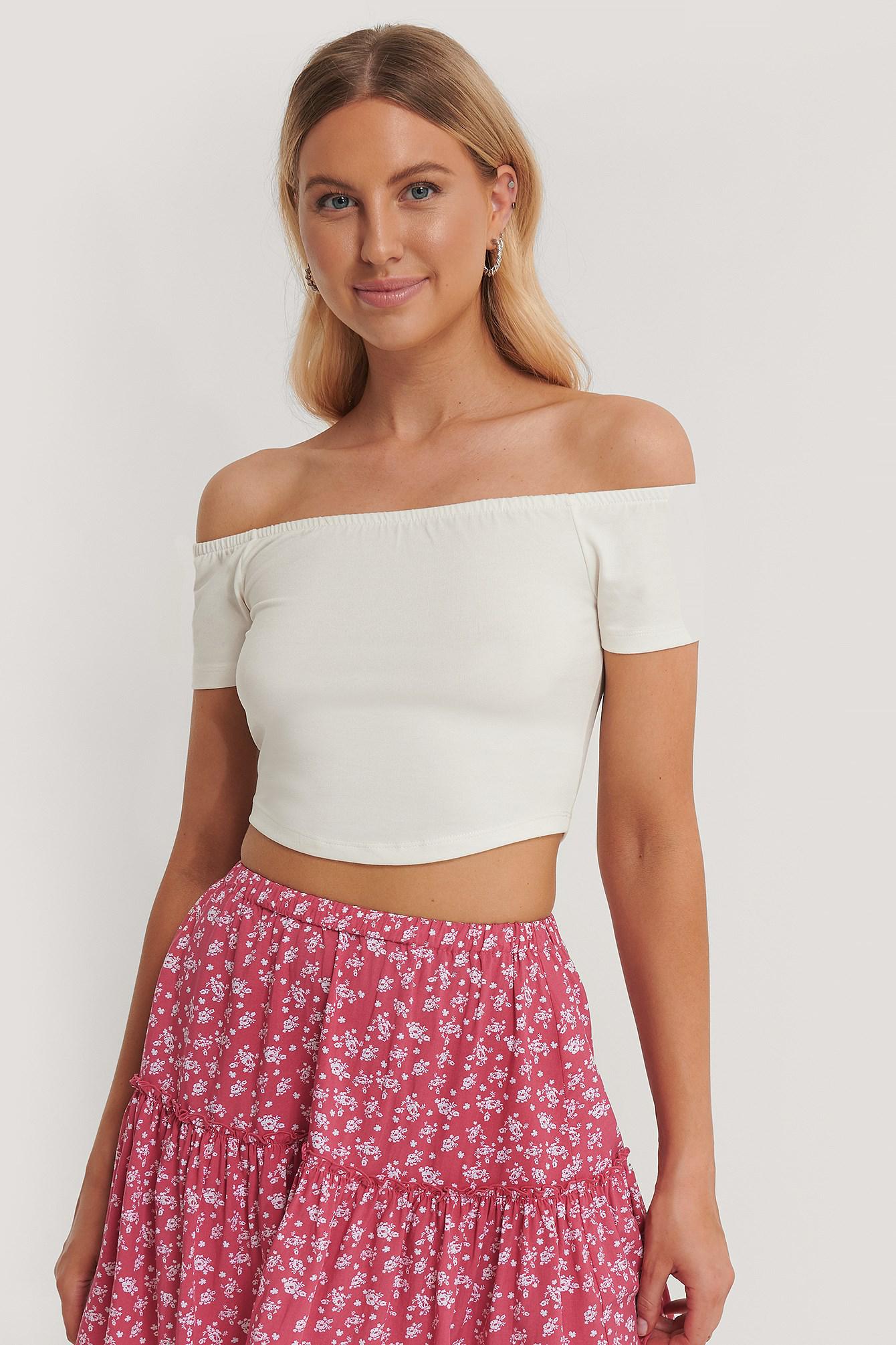 BIAŁY CROP TOP ODKRYTE RAMIONA