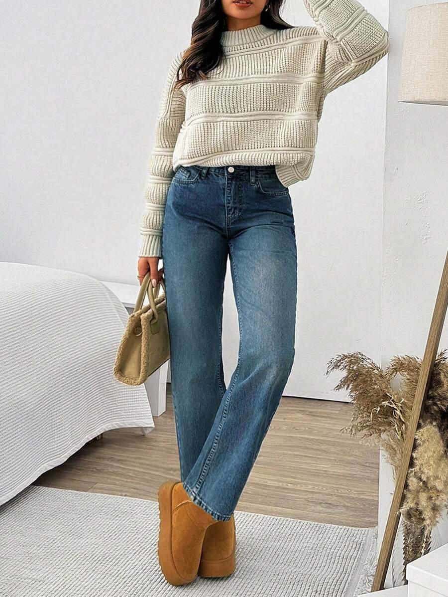 niebieskie spodnie jeans