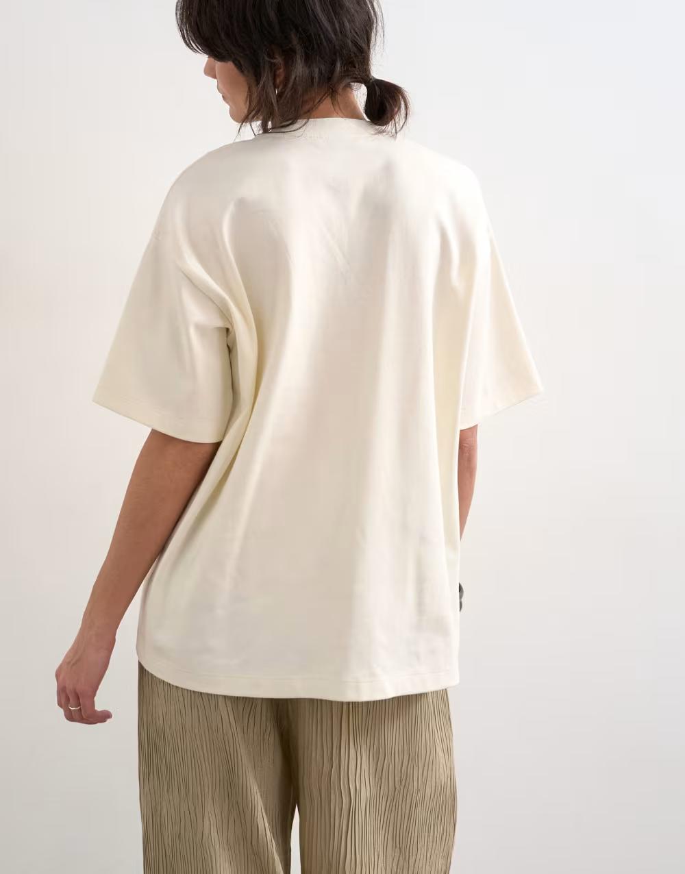 kremowy t-shirt oversize