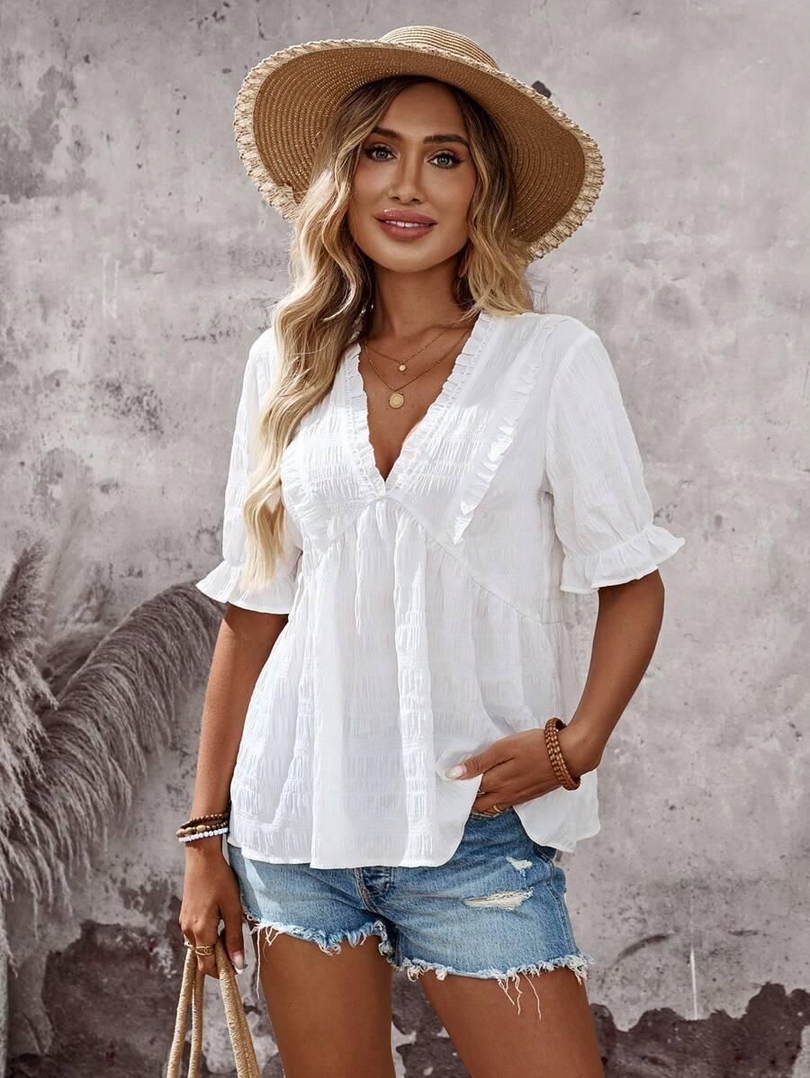 BIAŁA BLUZKA Z KRÓTKIM RĘKAWEM V-NECK FALBANA
