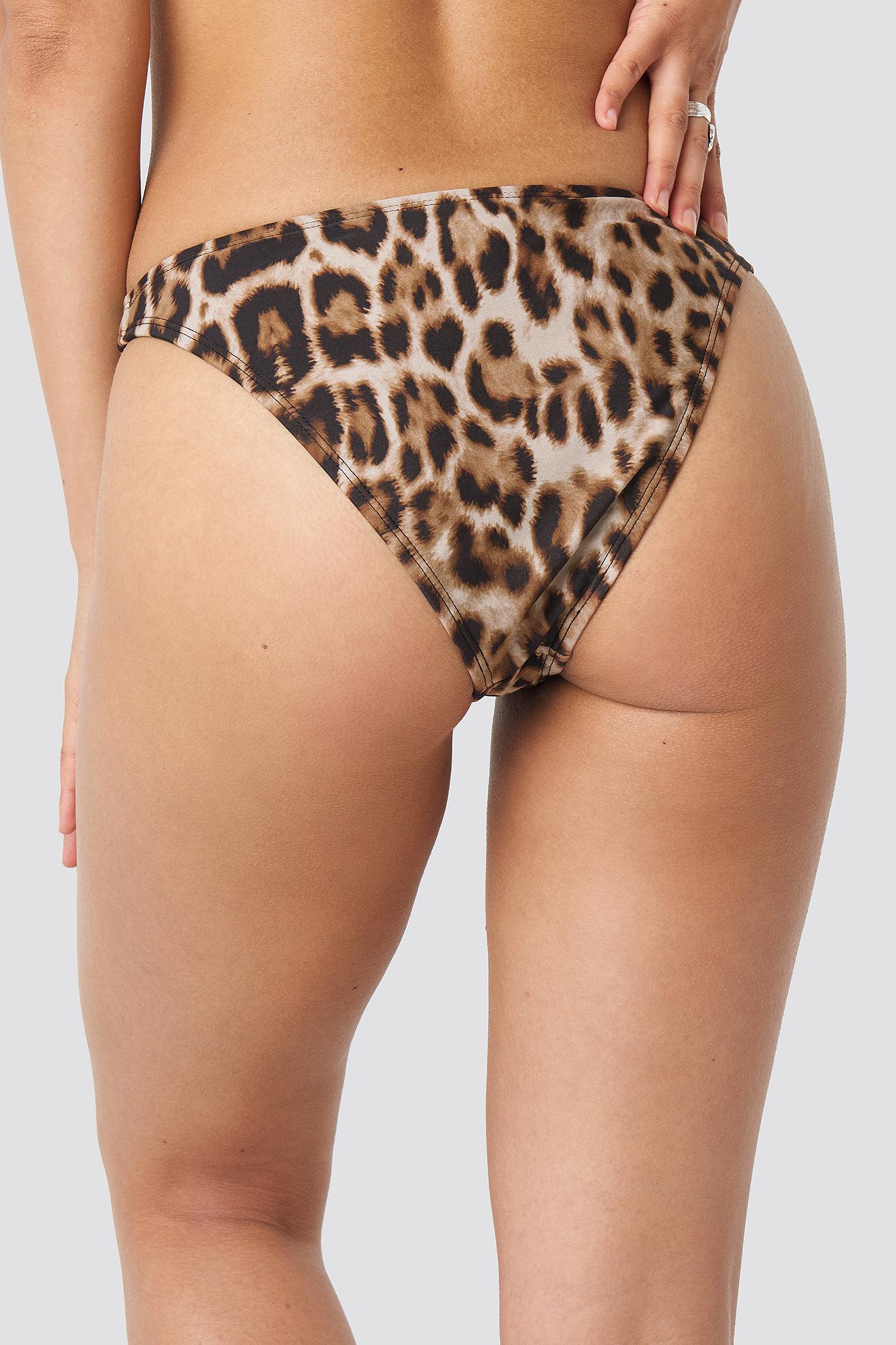 DÓŁ OD BIKINI