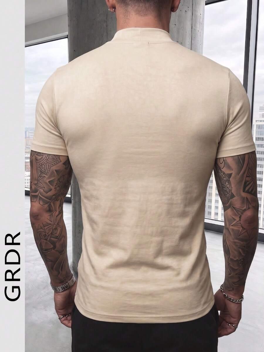 beżowy t-shirt casual