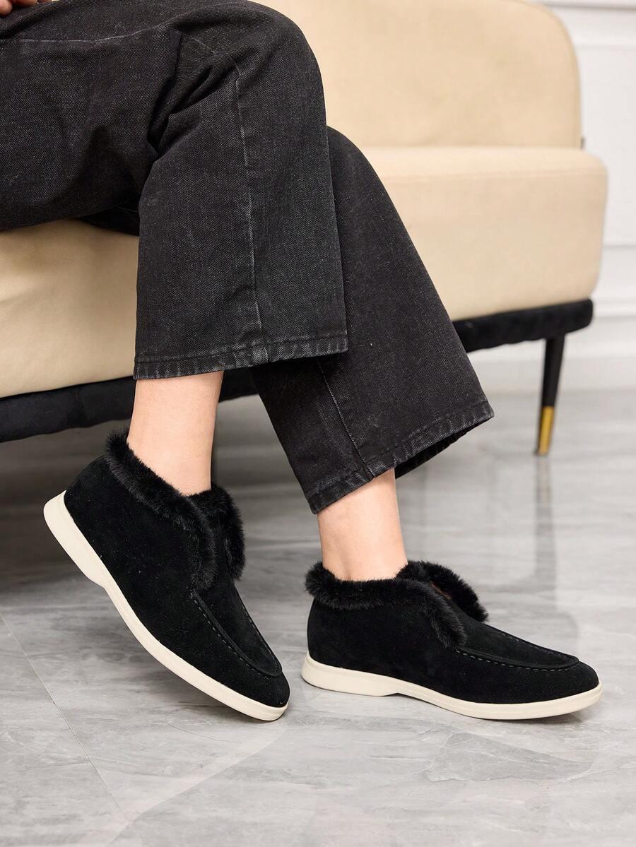CZARNE BUTY FUTERKO