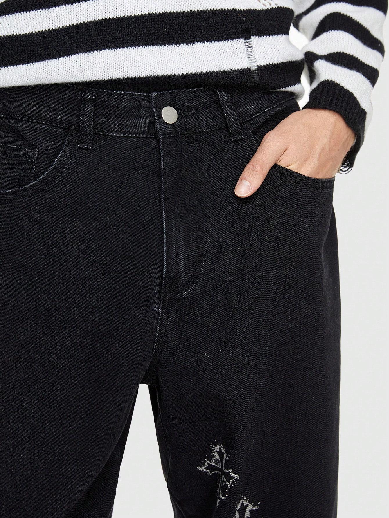 czarne spodnie jeans nadruk
