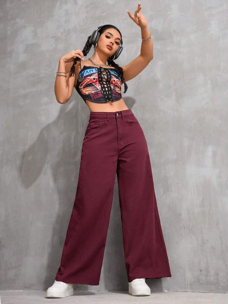 bordowe spodnie jeans