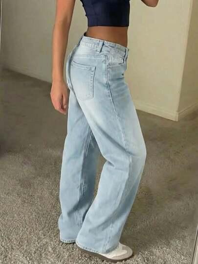 niebieskie spodnie jeans 