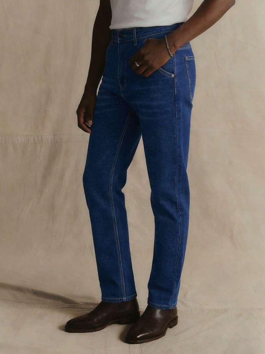niebieskie spodnie jeansowe
