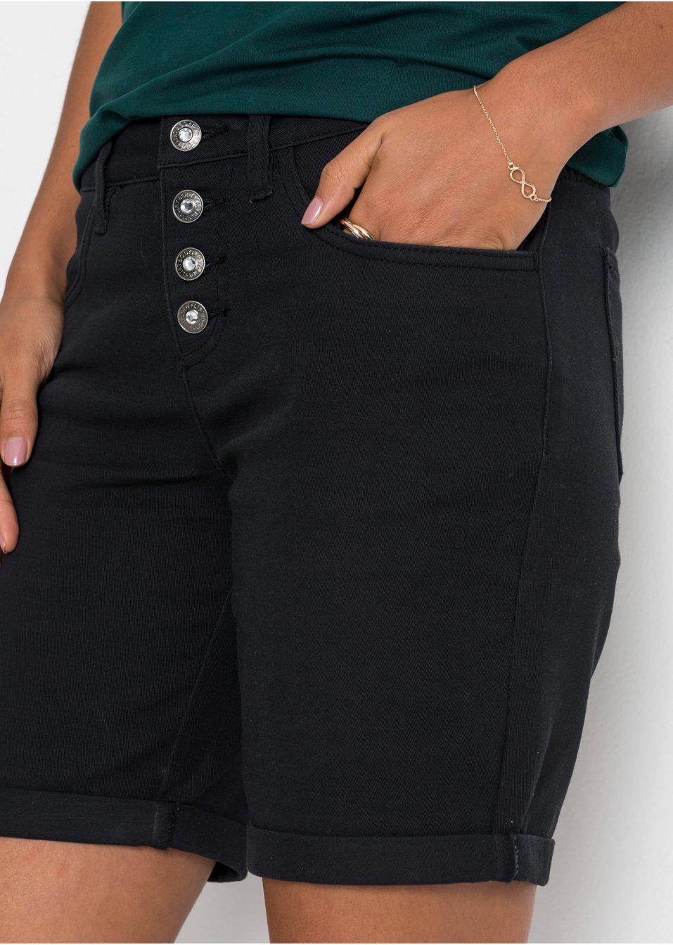 czarne spodenki jeans