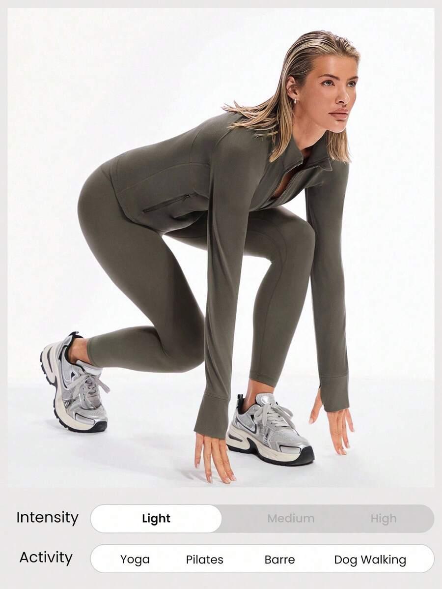 ROZPINANA BLUZA SPORTOWA Z WYCIĘCIEM NA PALEC