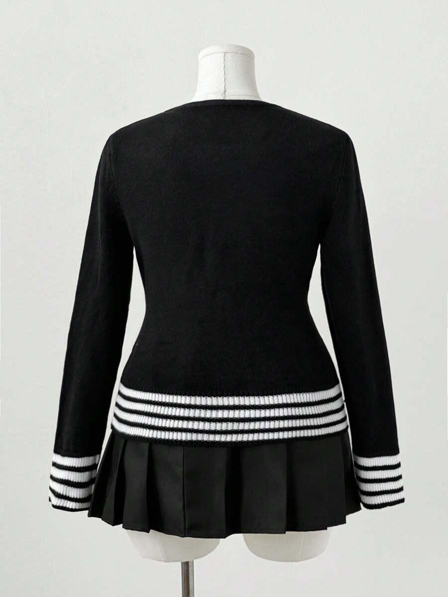 SWETER ROZPINANY Z WZOREM W PASKI