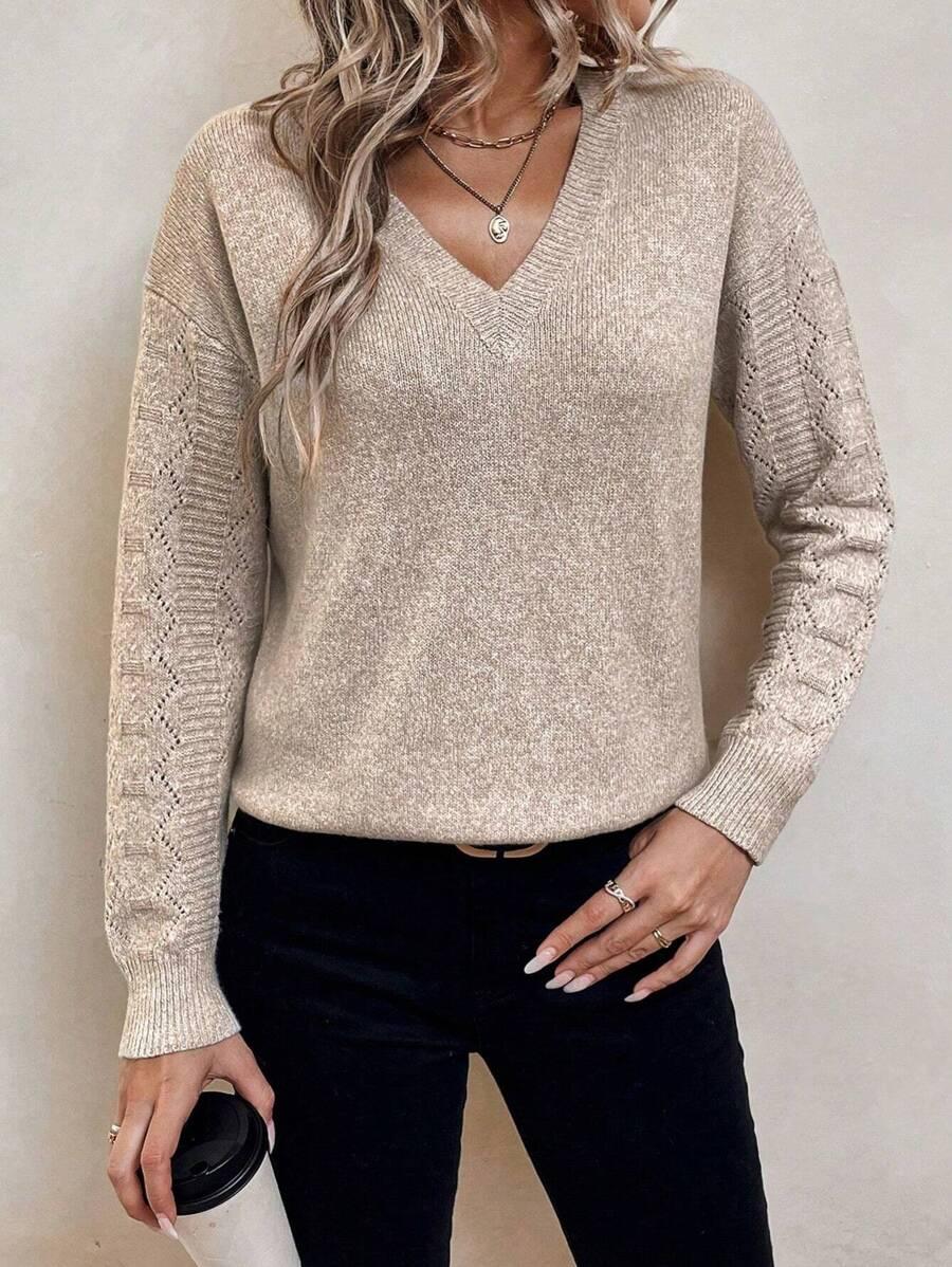 beżowy dzianinowy sweter
