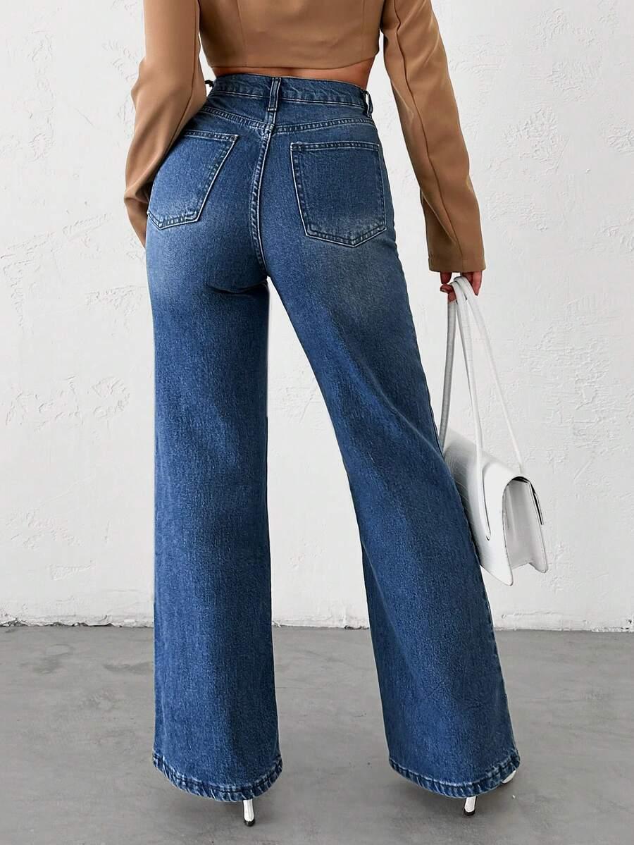 niebieskie spodni jeans 