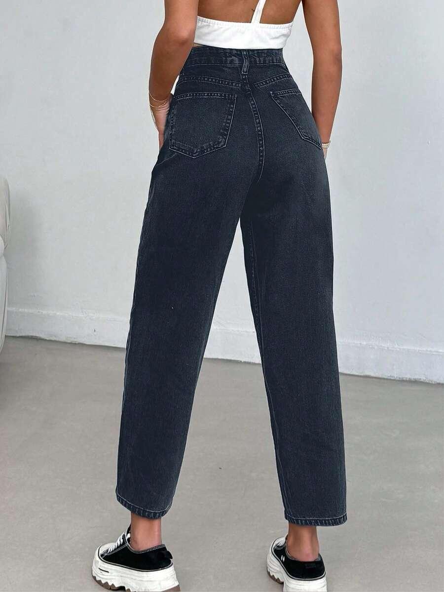 czarne spodnie jeans