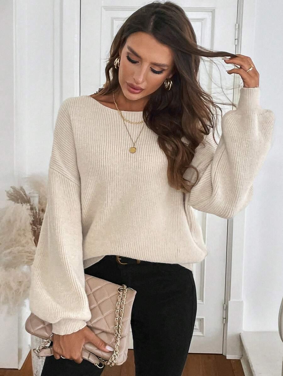 BEŻOWY SWETER KOKARDA 