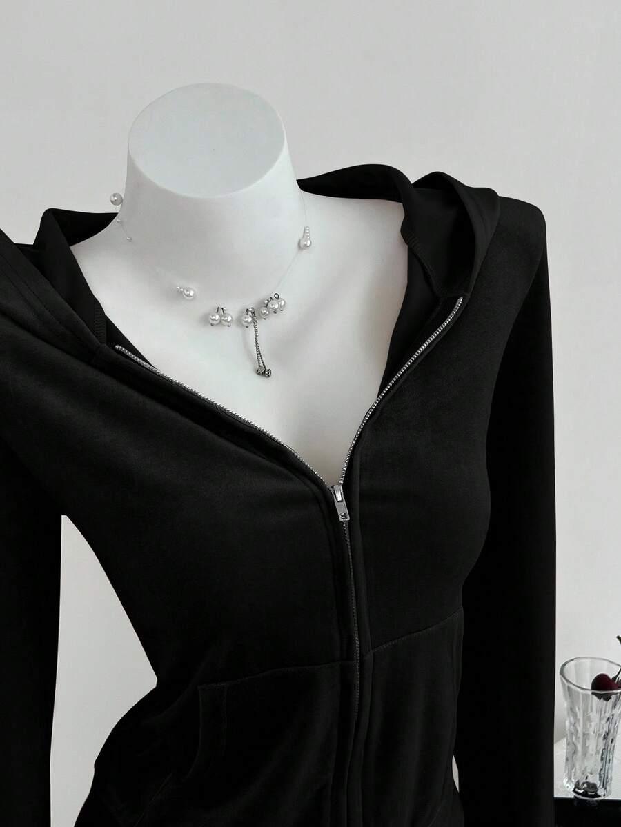 czarna bluza zamek kaptur