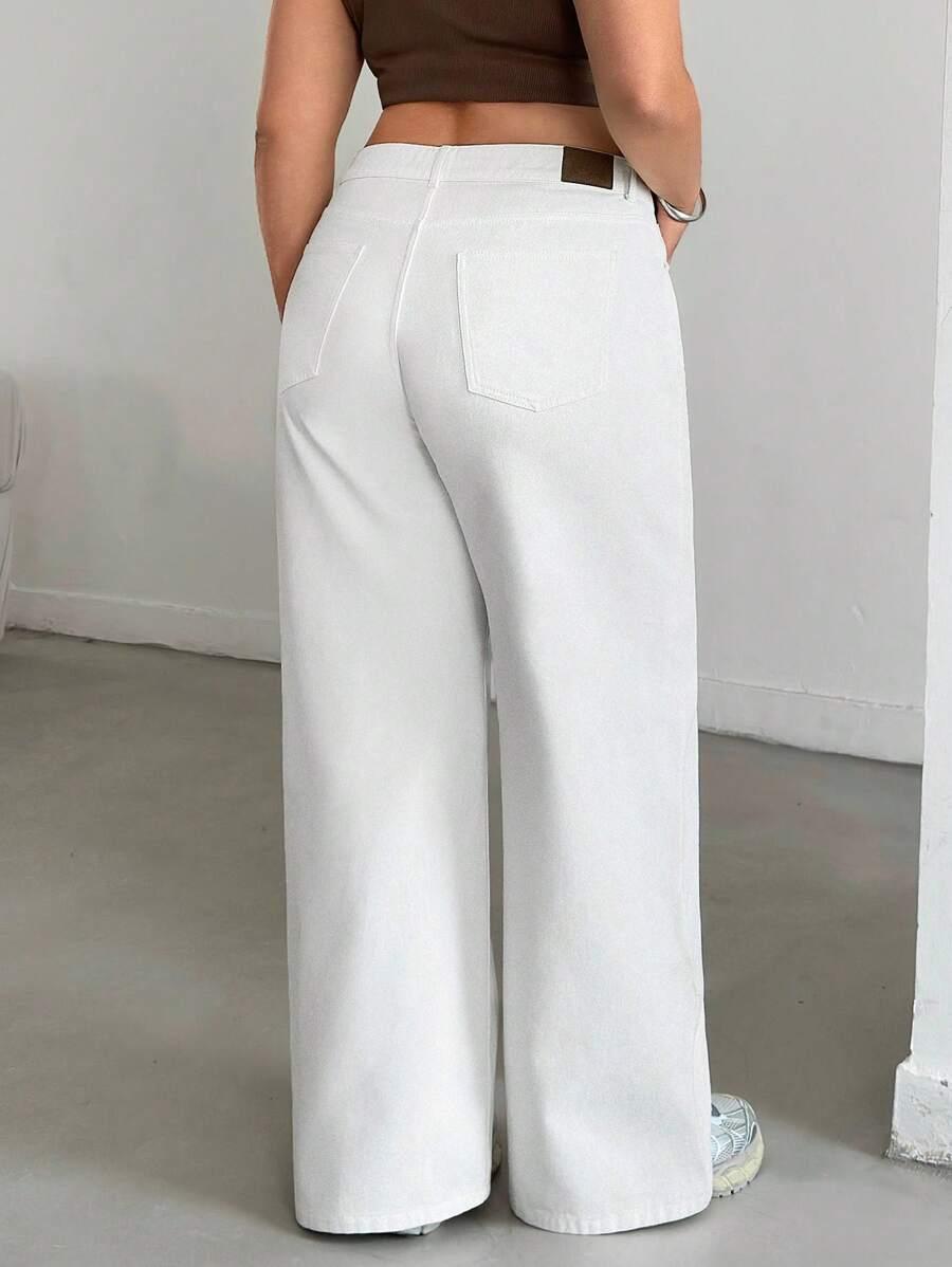 BIAŁE SPODNIE JEANS