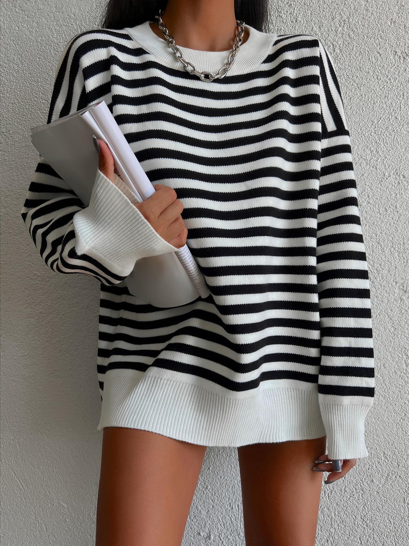 SWETER WZÓR PASKI 