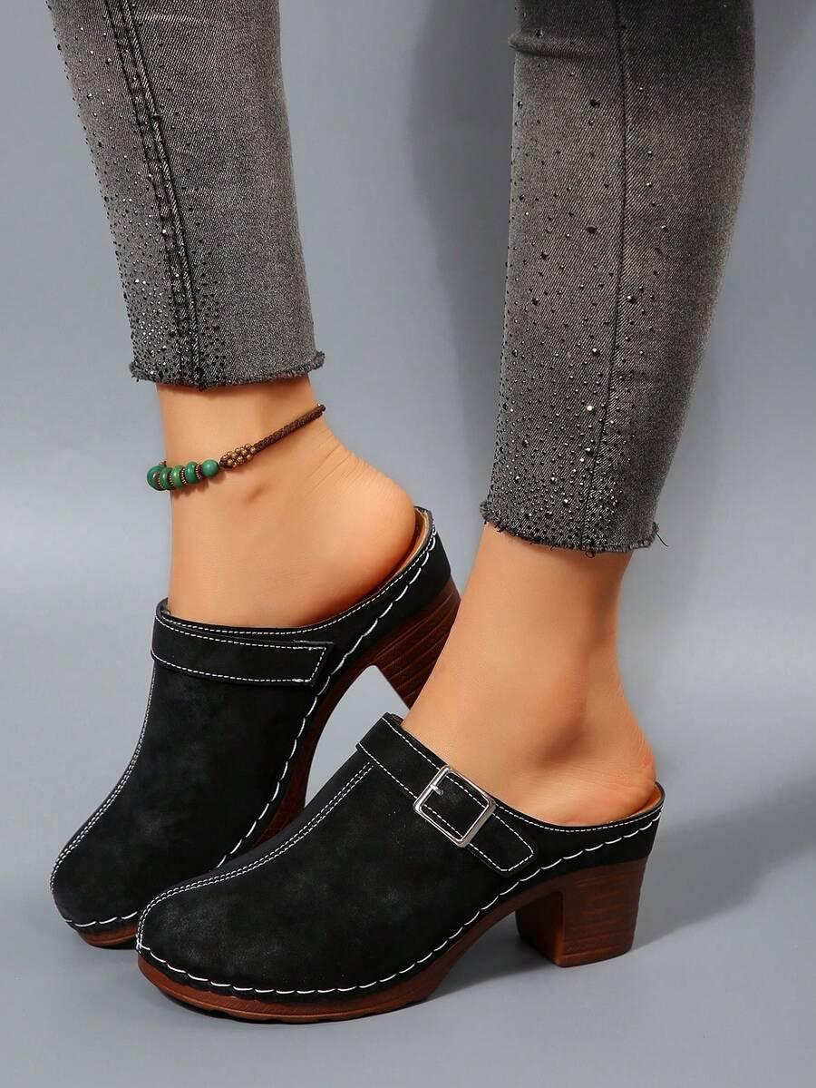 czarne klapki casual