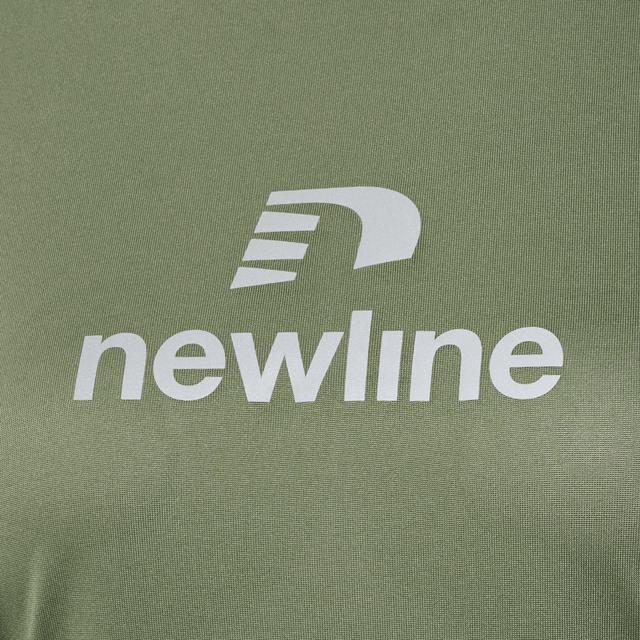zielona koszulka sportowa z długim rękawem logo