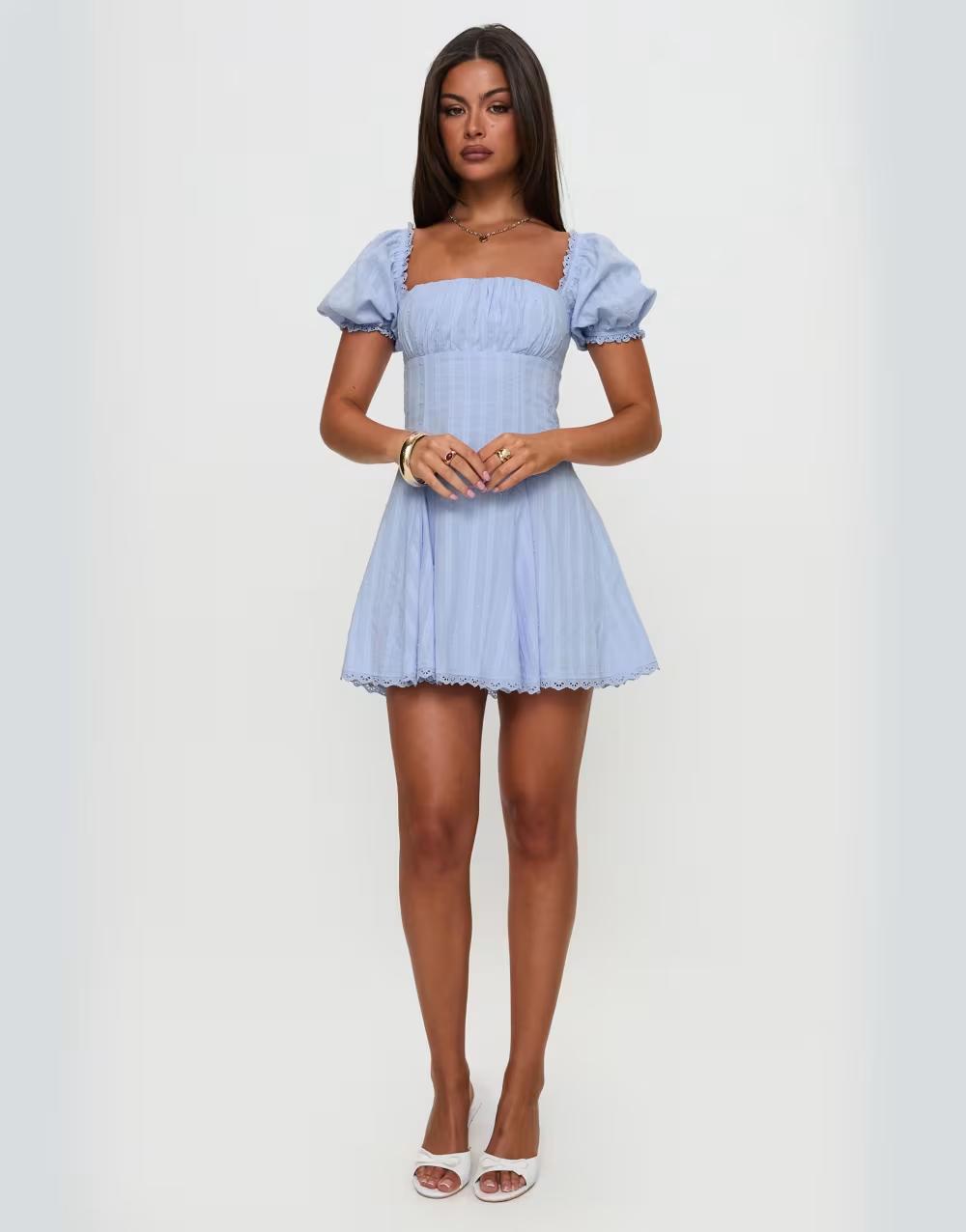 niebieska mini sukienka bufki haft zamek