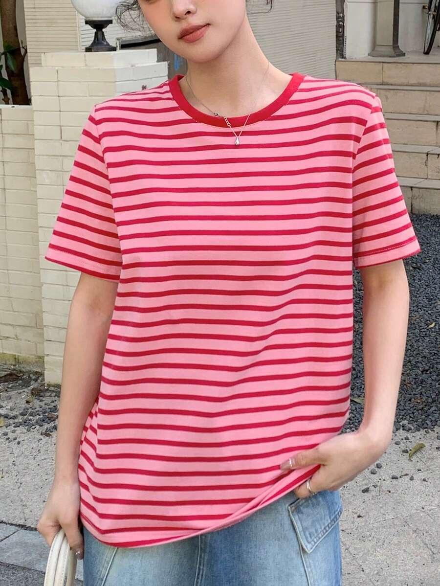 T-SHIRT W PASKI