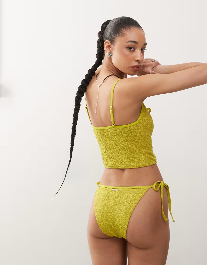 ZIELONY DÓŁ OD BIKINI