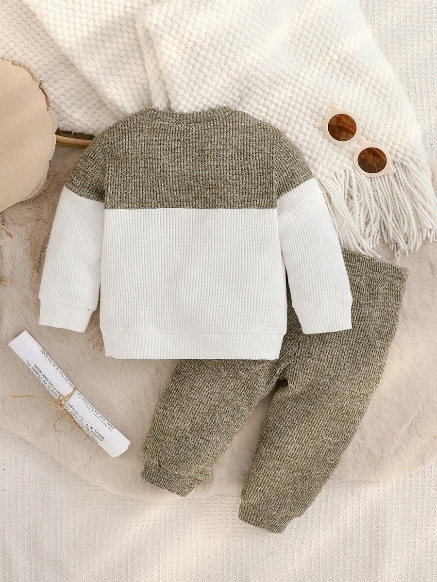 SWETER SPODNIE KOMPLET DZIANINOWY