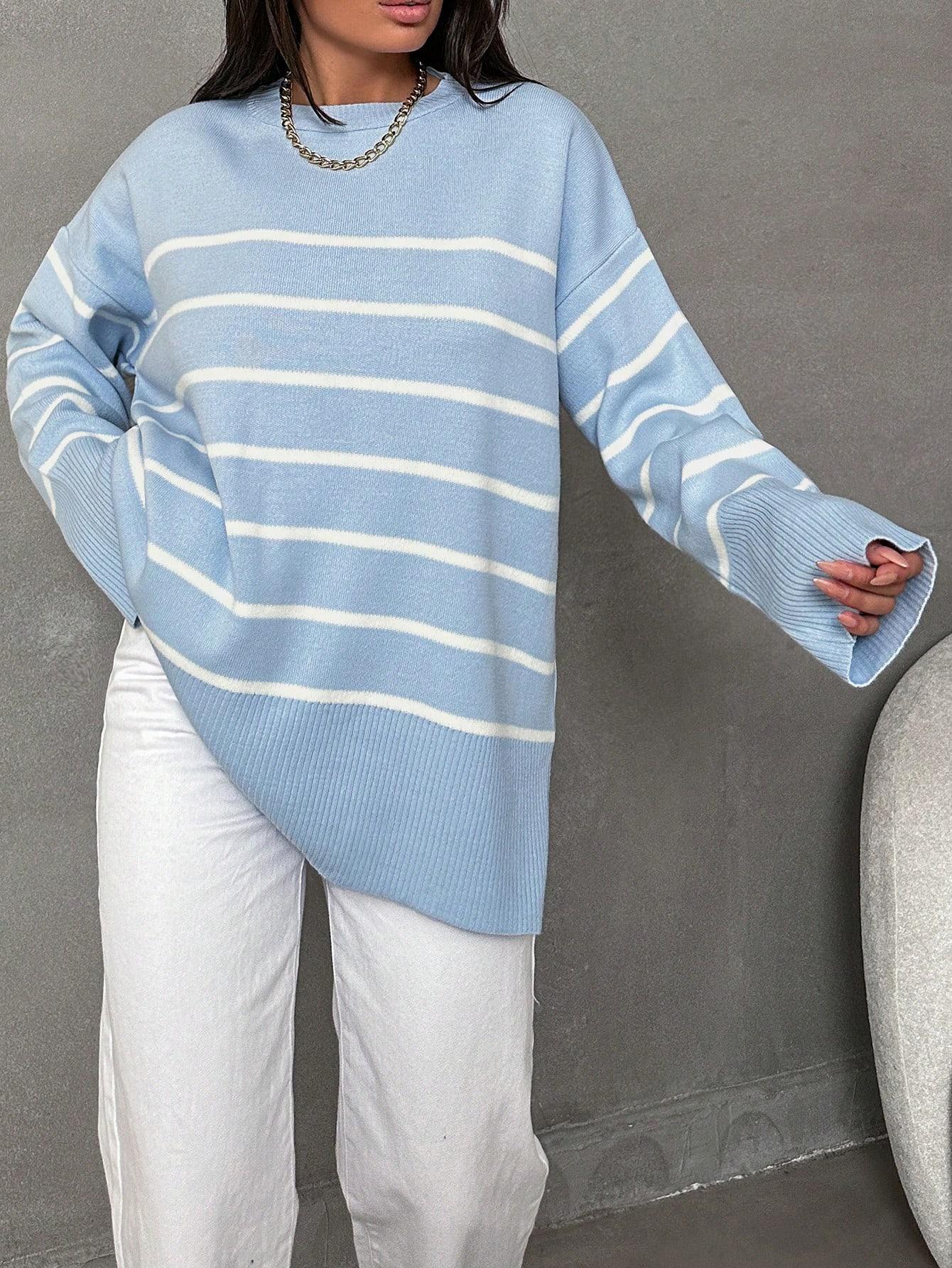 NIEBIESKI SWETER W PASKI