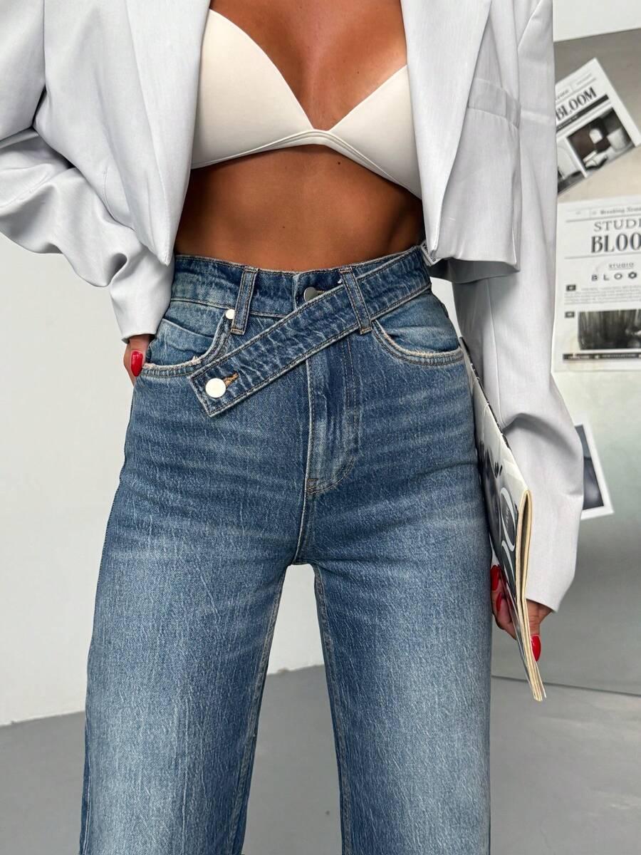 granatowe spodnie jeans 