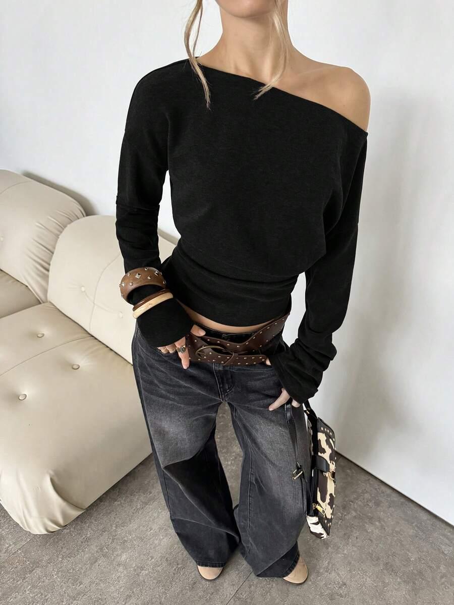 CZARNY SWETER ASYMETRIA
