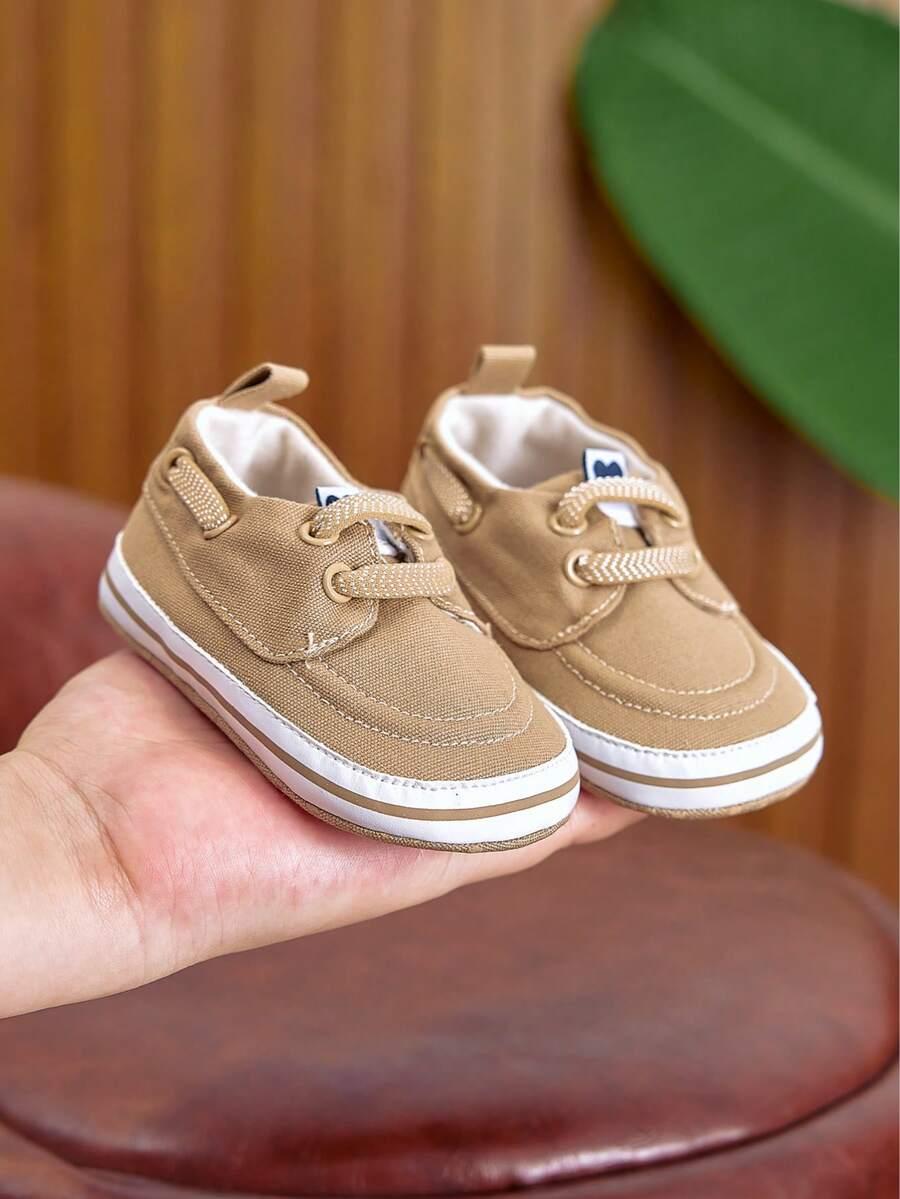 wsuwane beżowe buty