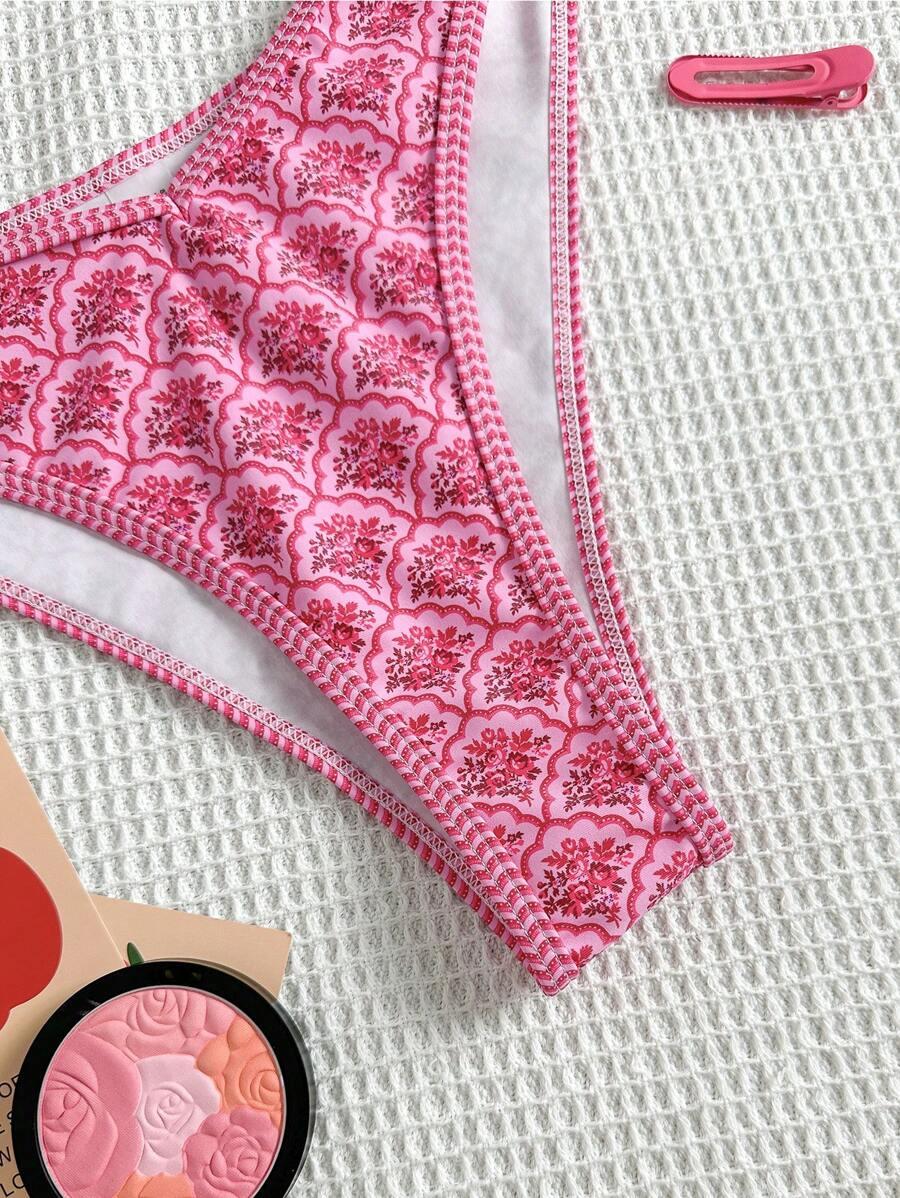 RÓŻOWY DÓŁ OD BIKINI WZÓR 