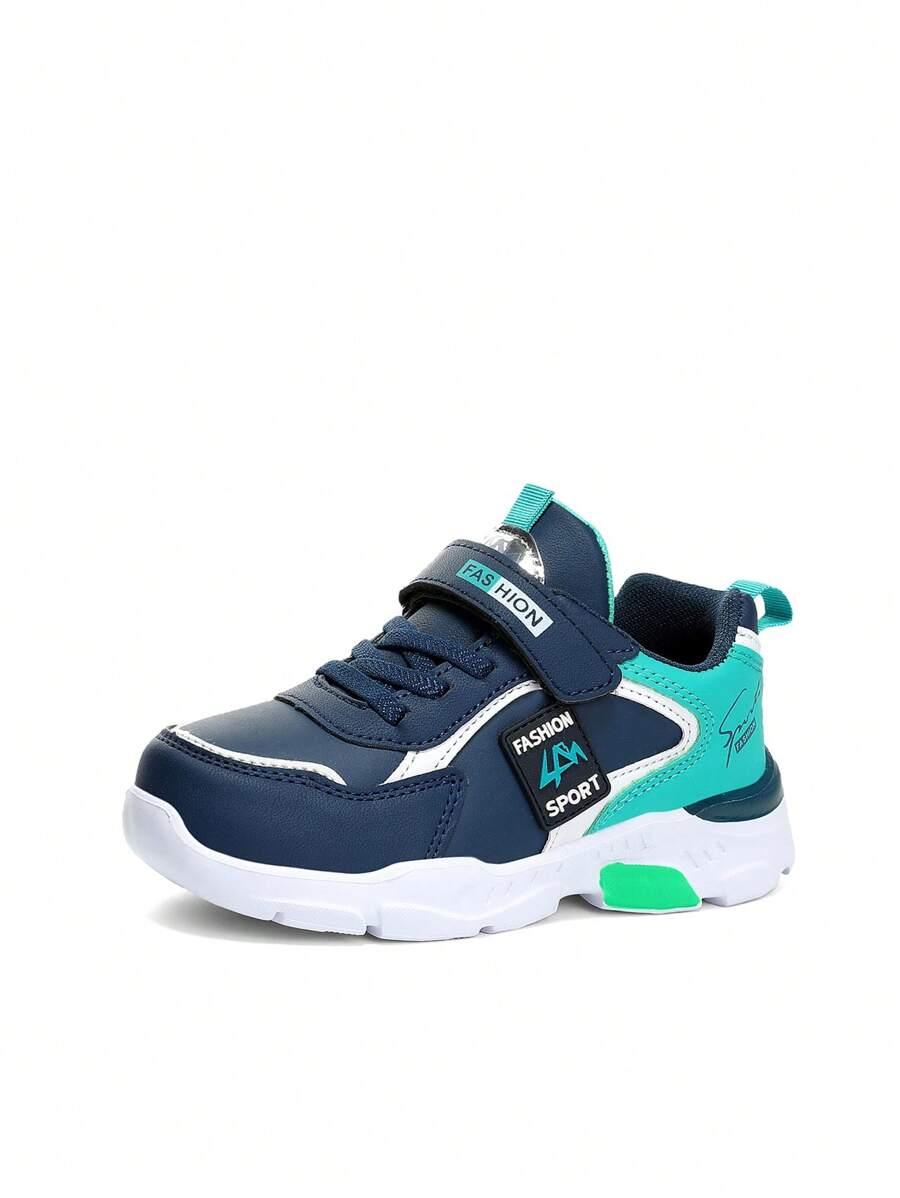 niebieskie buty sportowe