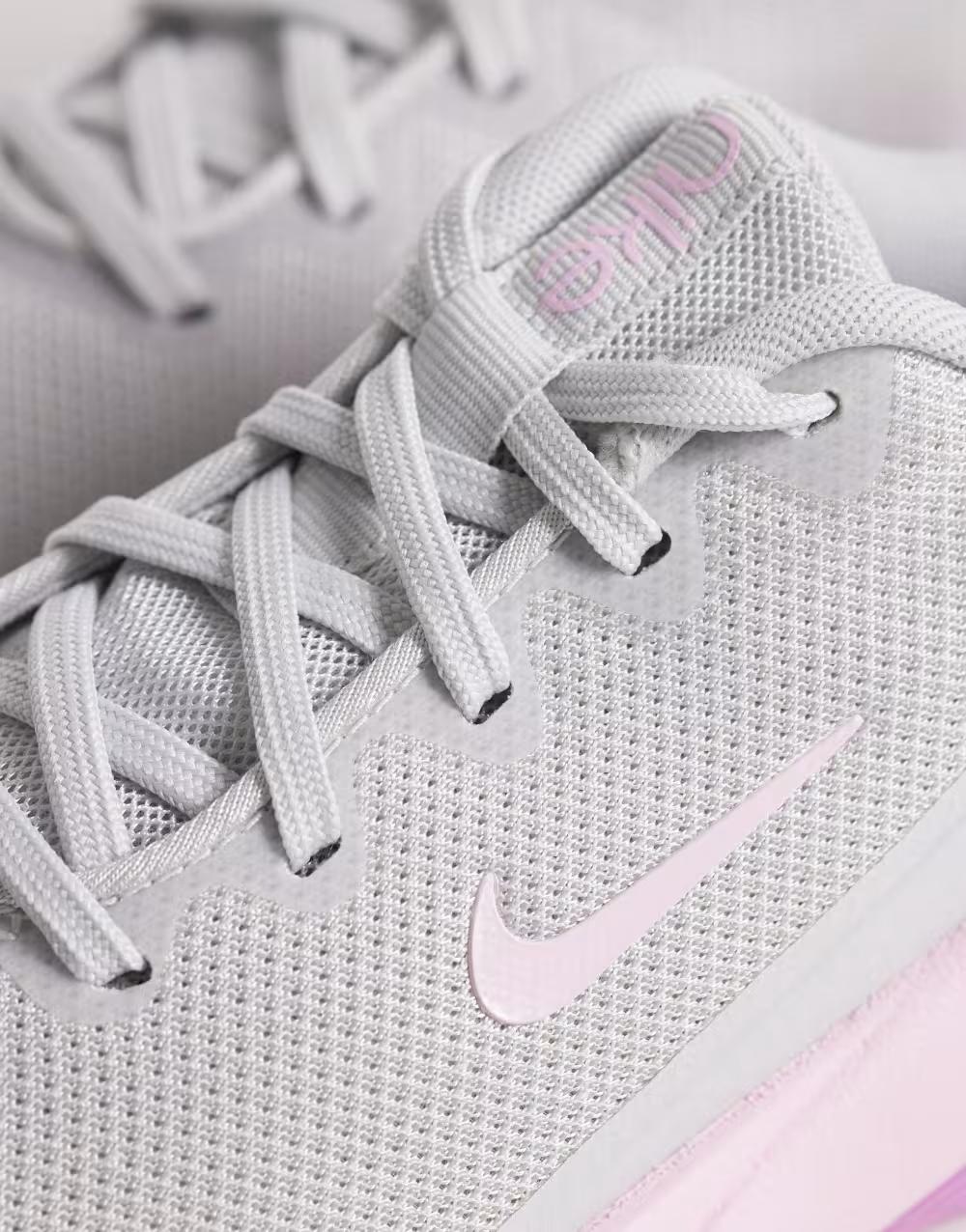 BUTY SPORTOWE NIKE TRAINING ZOOM BELLA 7