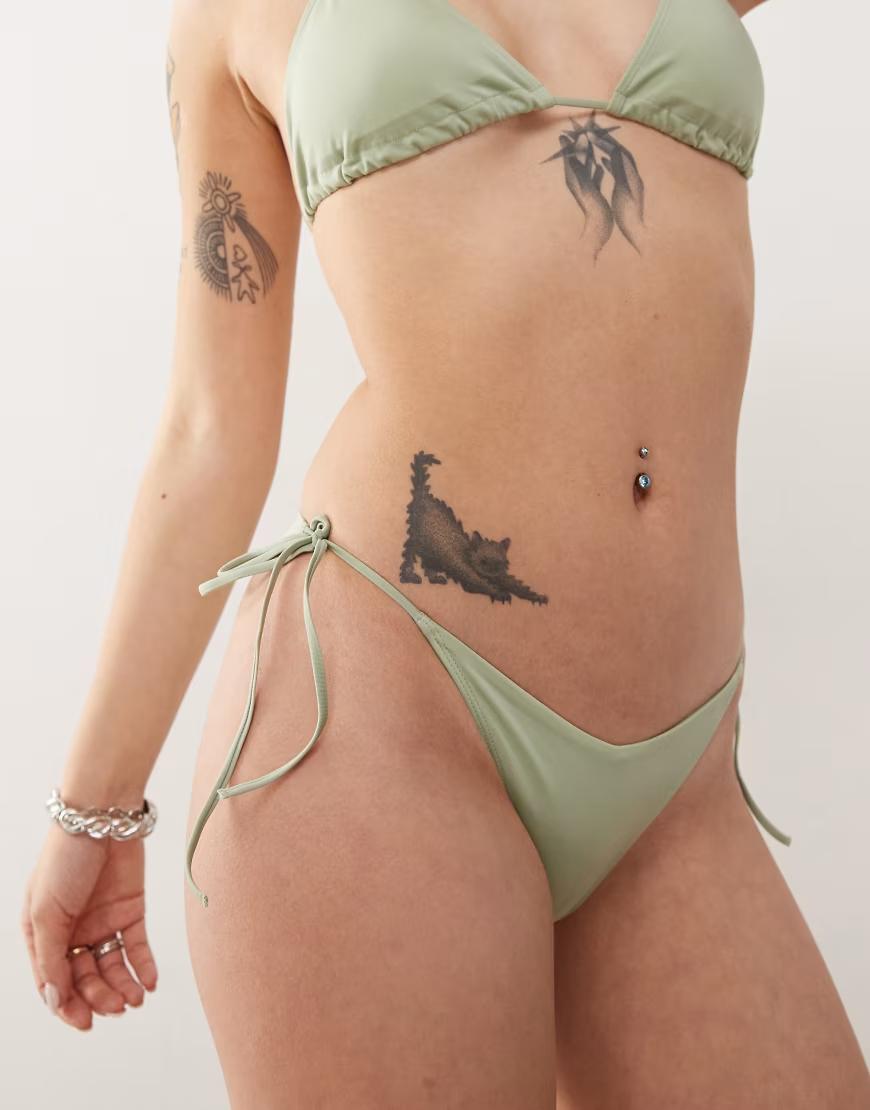 Zielony dół od bikini