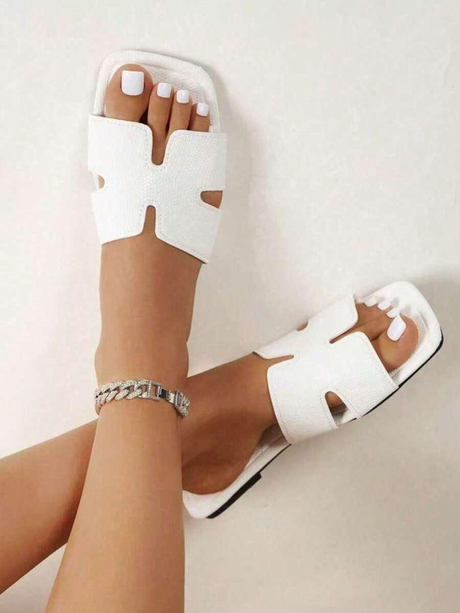 KREMOWE KLAPKI CASUAL