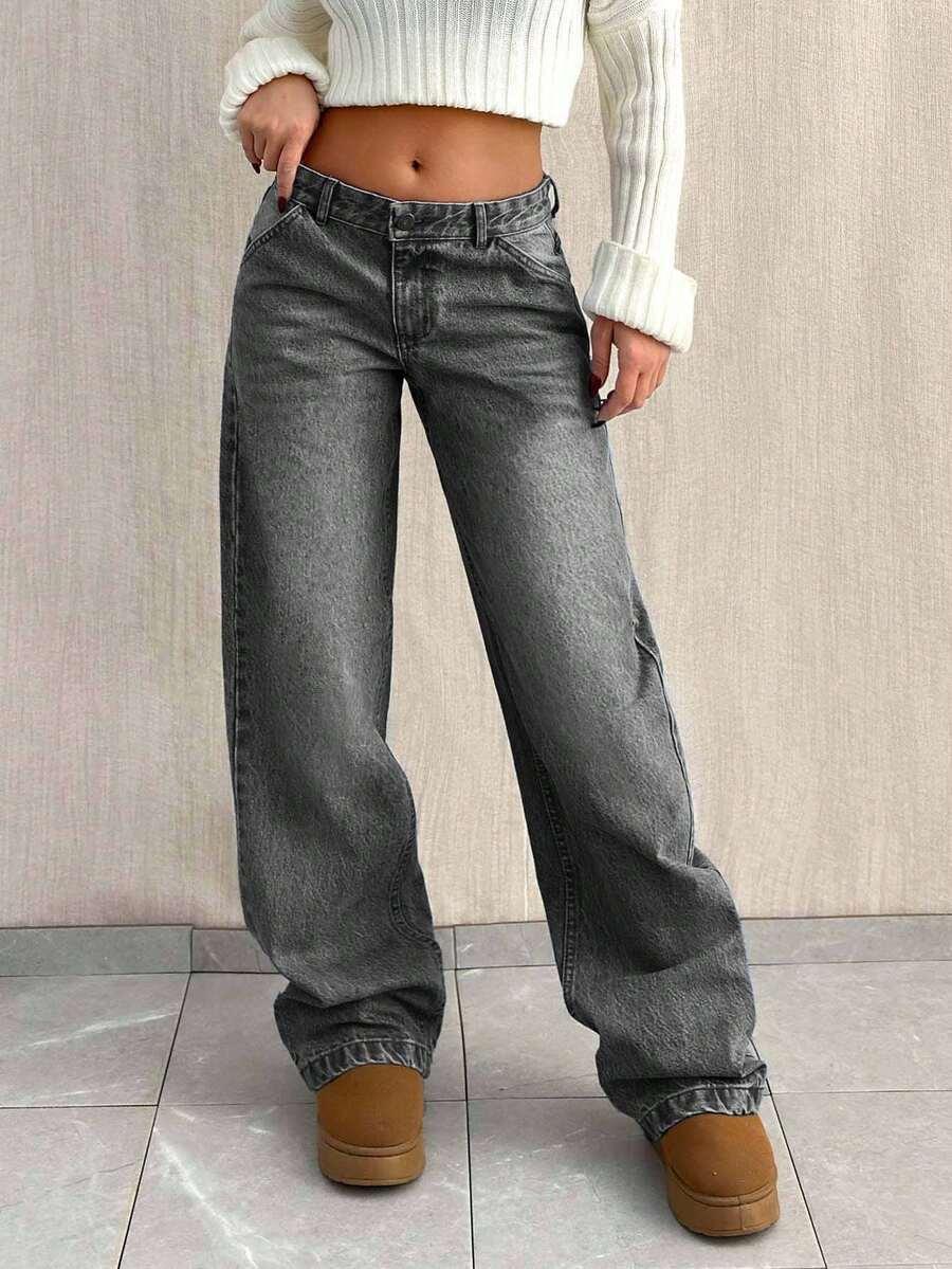 szare jeansy kieszenie 