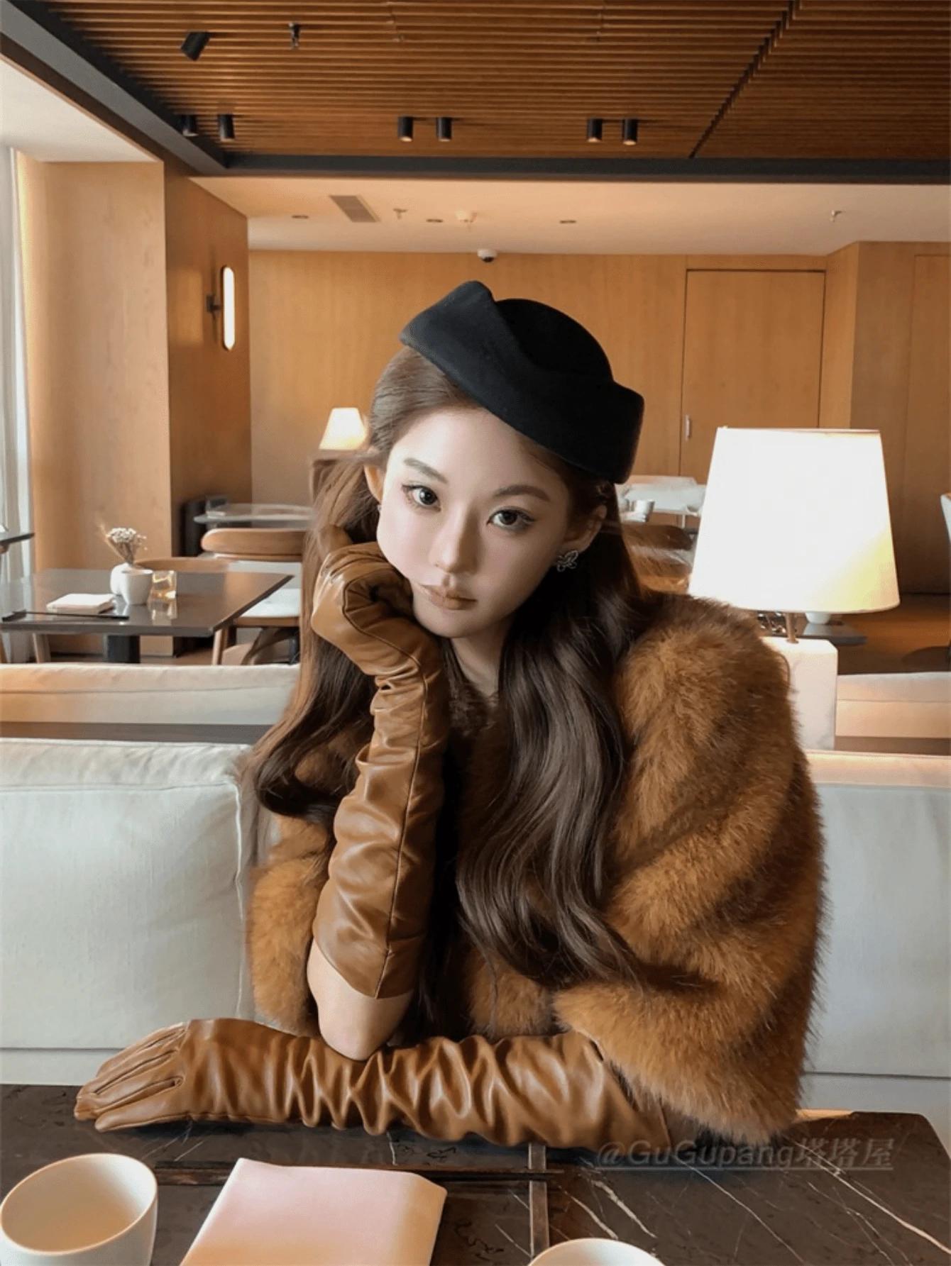 czarny beret basic