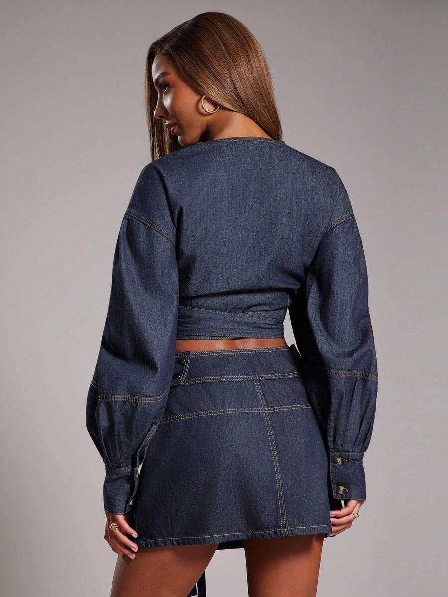 granatowy top jeans