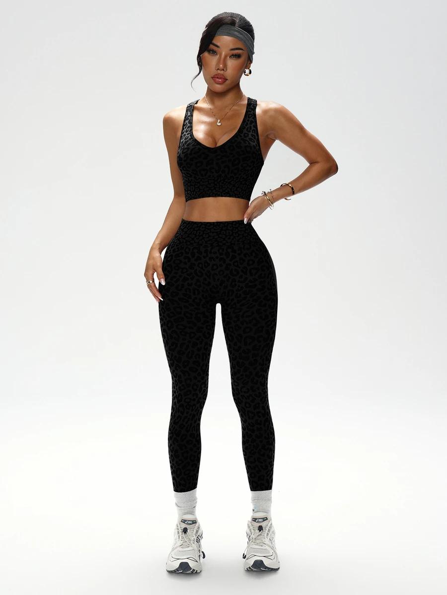 czarny top sportowy legginsy komplet