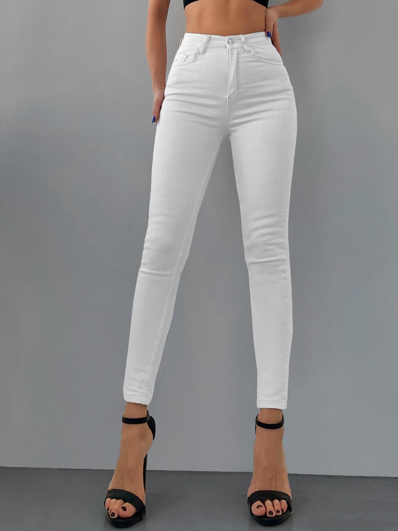 białe spodnie rurki jeans
