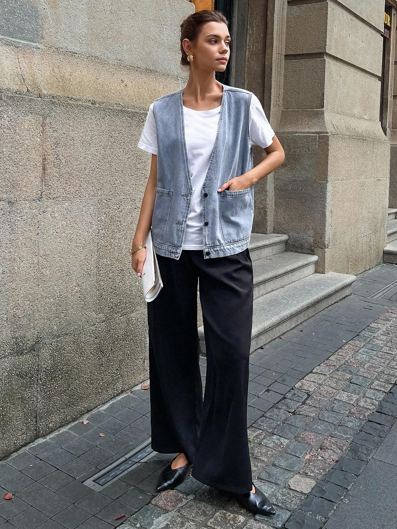niebieska kamizelka jeans guziki
