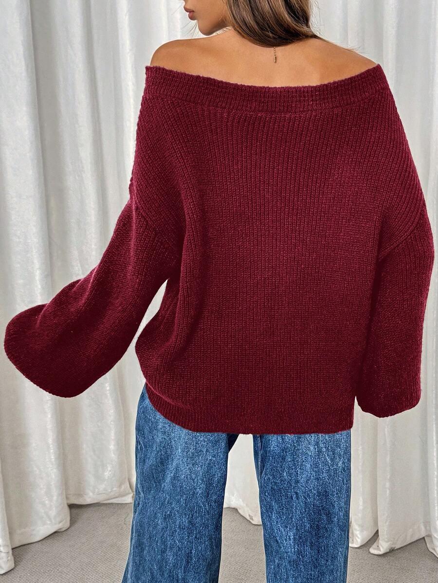 sweter z odkrytymi ramionami 