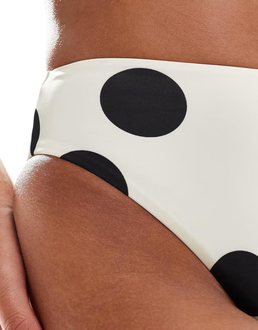 DÓŁ OD BIKINI WYSOKI STAN