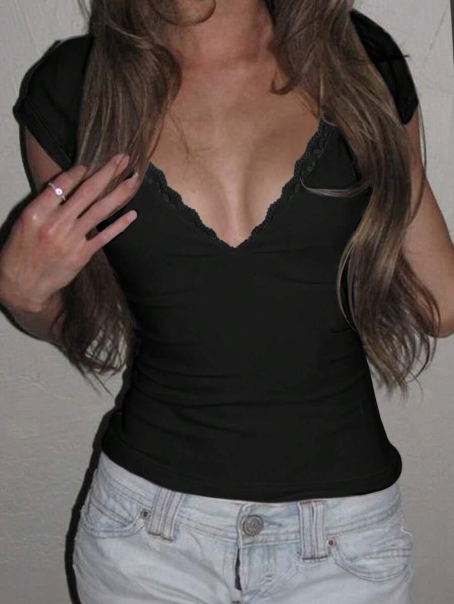 CZARNA BLUZKA V NECK