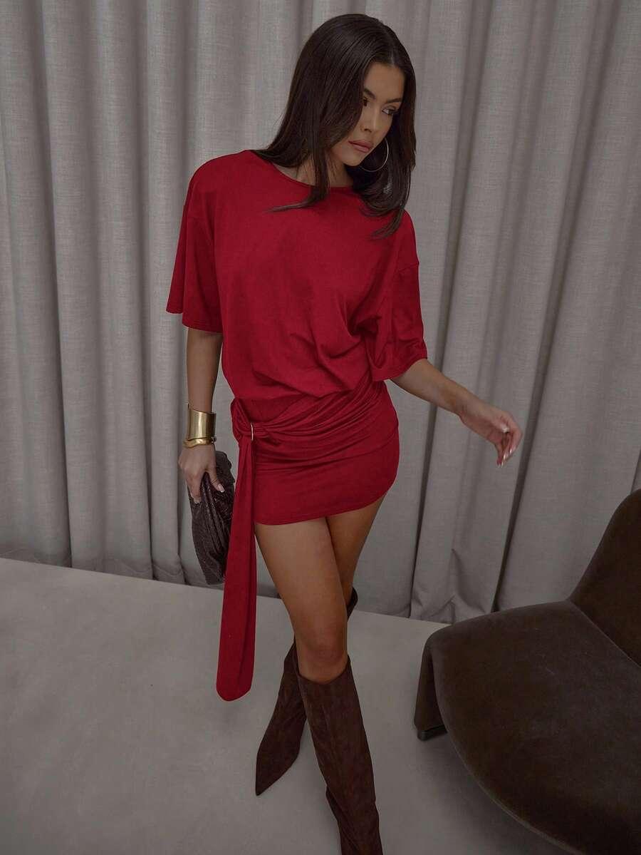 czerwona mini sukienka