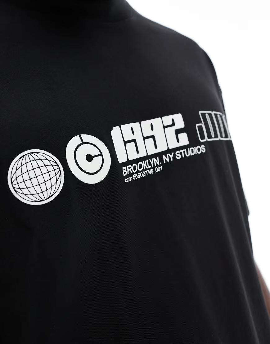 CZARNY T-SHIRT NADRUK