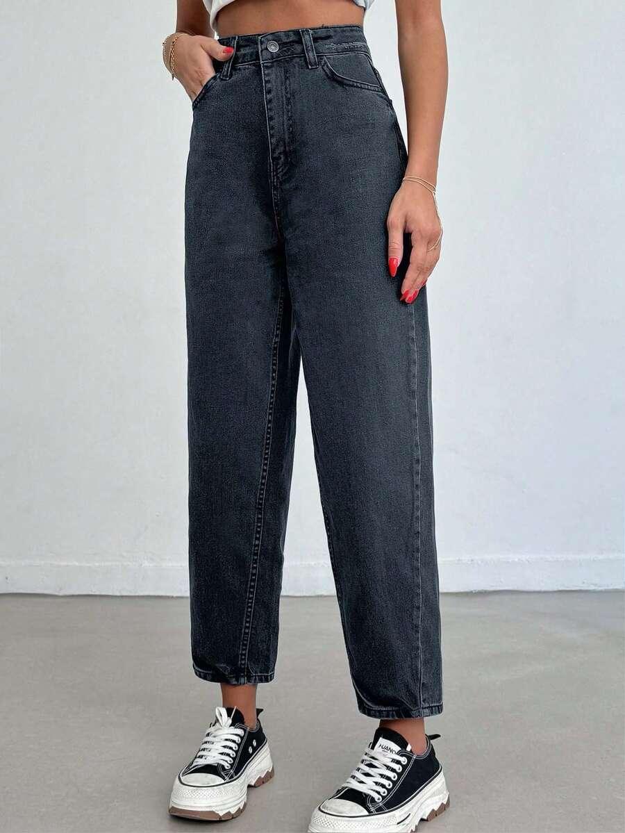 czarne spodnie jeans