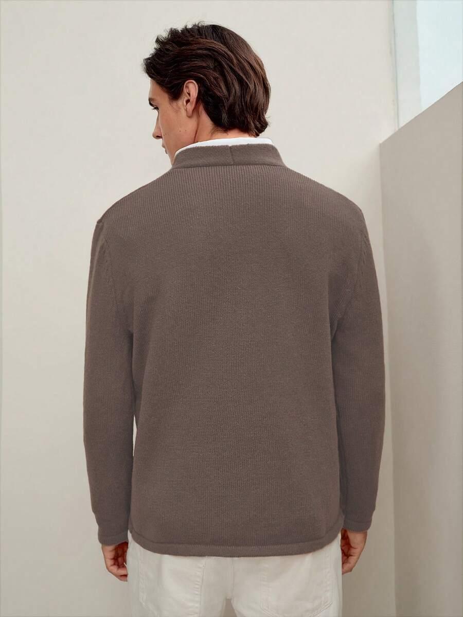 brązowy sweter guziki