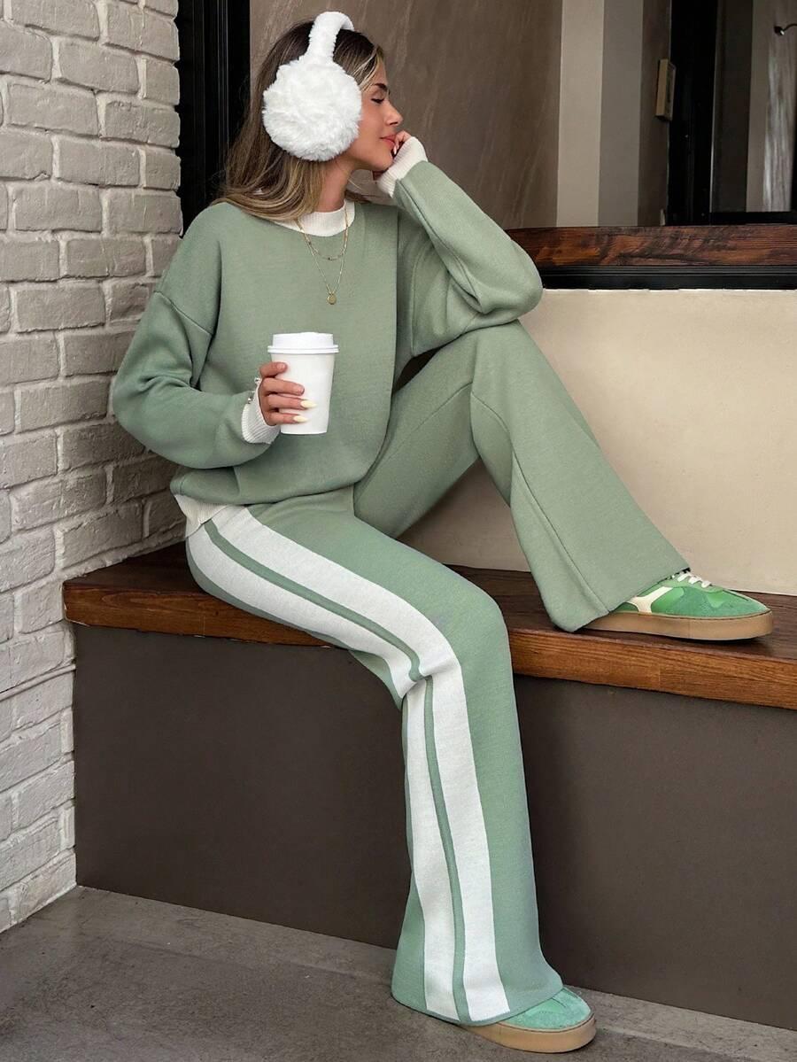 SWETER SPODNIE KOMPLET